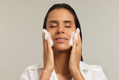 Comment le savon au lait de ch&egrave;vre peut-il lutter contre les taches brunes ?