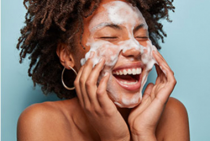 Comment en terminer avec les pores dilat&eacute;s sur le long terme ?